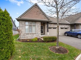 34 Blossom Cmn, Saint Catharines, ON L2M0B3