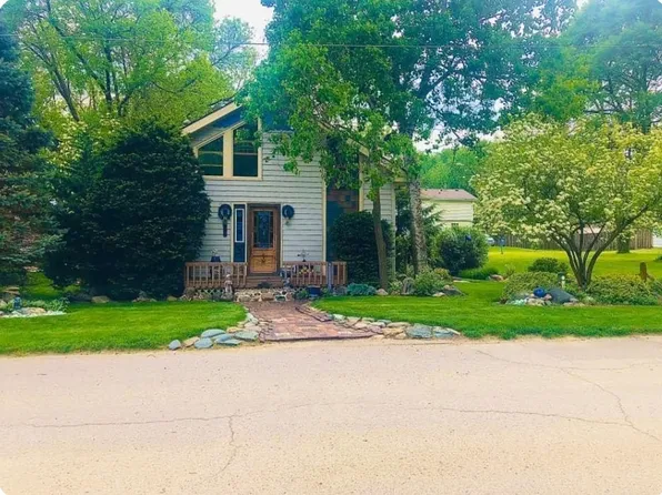 314 E Broadway St, Polk City, IA 50226