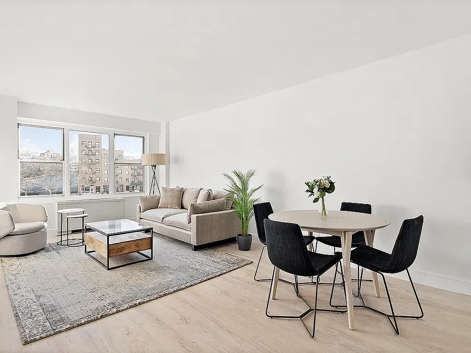 33 Greenwich Ave #5H
