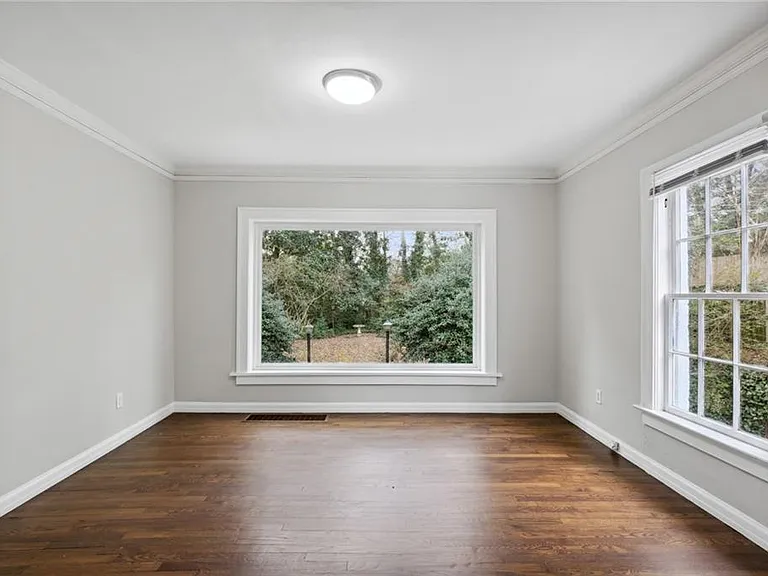2878 N Hills Dr NE — Photo 12