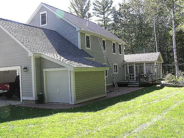2nd image of 131 Linden St