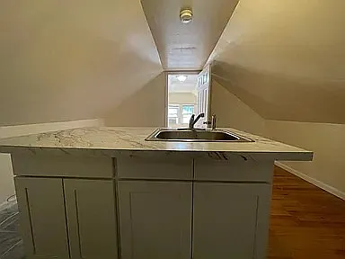 81 Goldsmith Ave #C — Photo 5