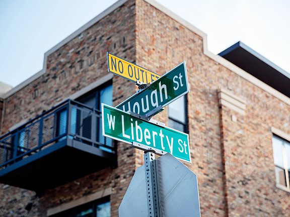 5th image of 101 W Liberty St #313