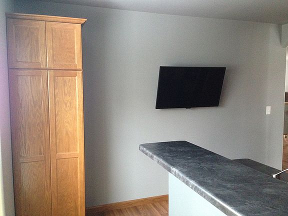 2nd image of 818 N 32nd Ave