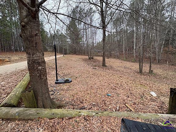 2nd image of 798 Williamson Rd