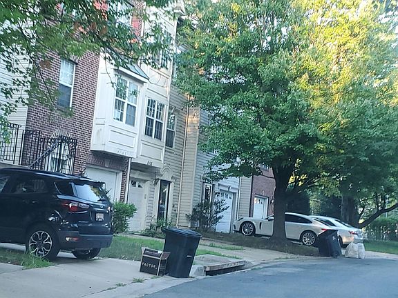 3rd image of 8107 Picard Ln
