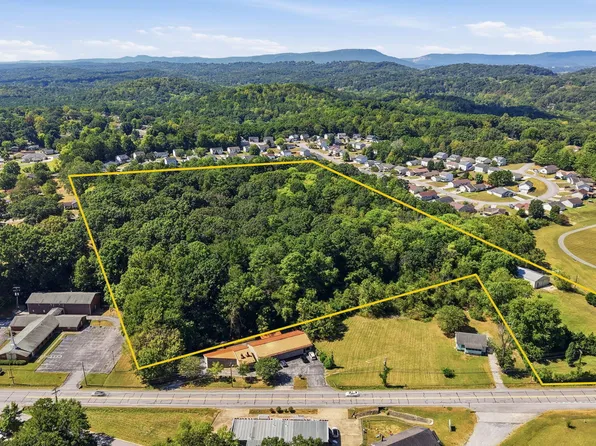 4320 Bonny Oaks Dr, Chattanooga, TN 37416