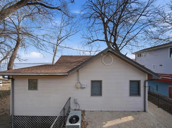 4222 N Galena Rd, Peoria, IL 61614