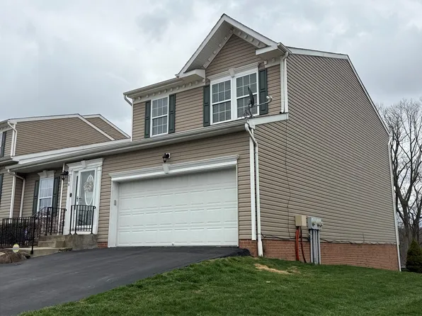 206 Cherry Bark Dr, Natrona Heights, PA 15065