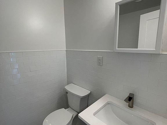 5th image of 190 Broadway #7