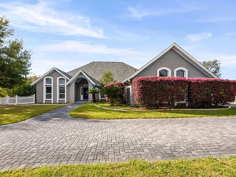 83 Lake Lorraine Cir — Photo 5