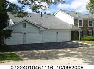 126 Waterbury Ln UNIT M2, Schaumburg, IL 60193