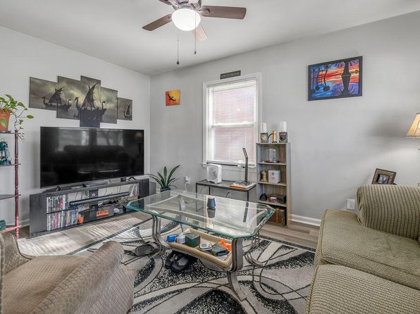 lexington-kentucky-77556065 picture