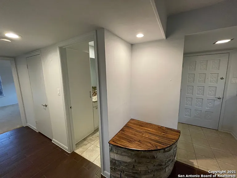 427 Indigo St — Photo 8