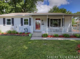 1713 Den Hertog St SW, Wyoming, MI 49519