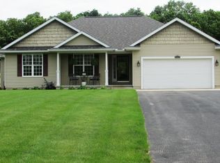 17514 Pebble Ln, Battle Creek, MI 49014