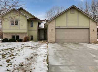 9408 Parkside Trl, Champlin, MN 55316