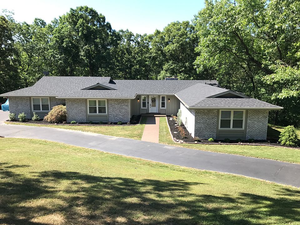 1st image of 18032 Deercliff Ct
