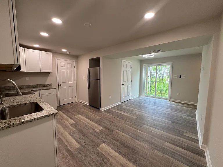 201 Thicket Dr — Photo 20