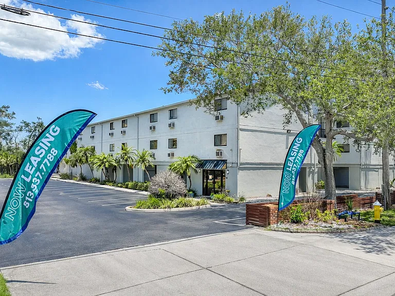Seminole Vista - Park Portfolio — Photo 11