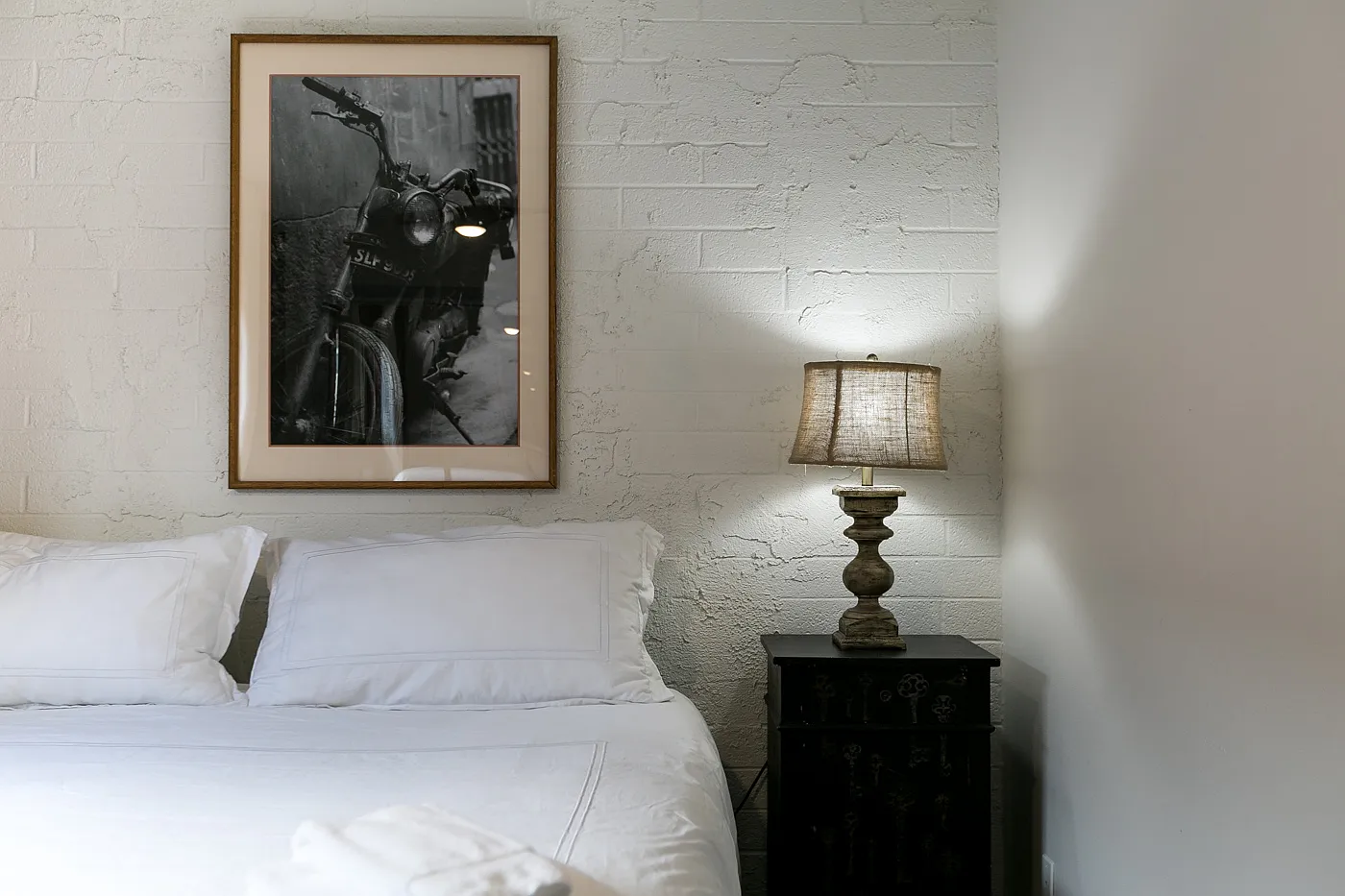 2 bed, 1000 sqft, $2,200 — Photo 1