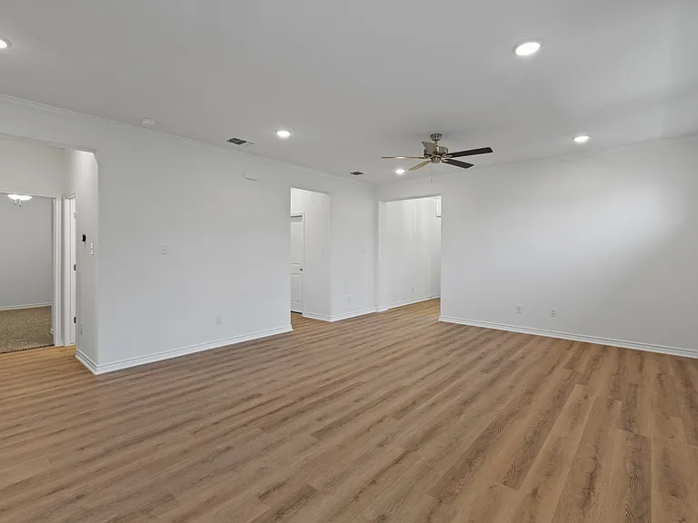 7310 Caladium Dr — Photo 8