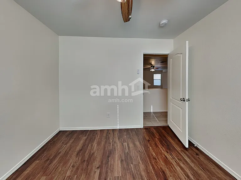 3035 W Lucia Dr — Photo 12