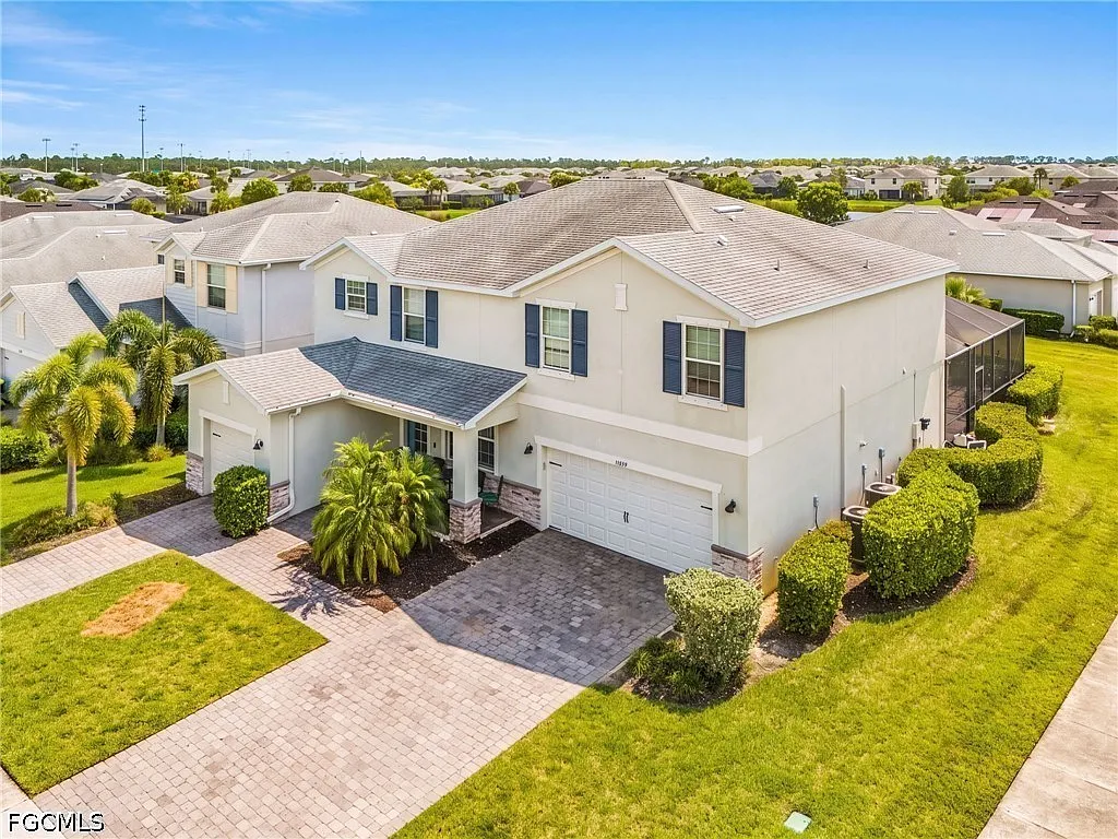 5 bed, 4.5 bath, 3261 sqft, $4,500 — Photo 3