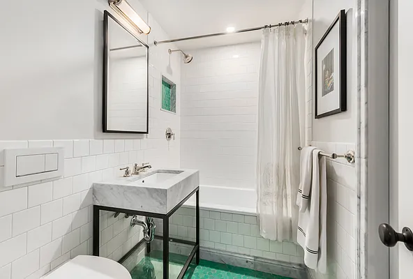 Sold by Douglas Elliman | media 26