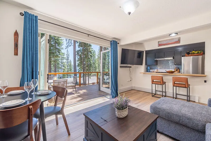 1 bed, $2,400 — Photo 3