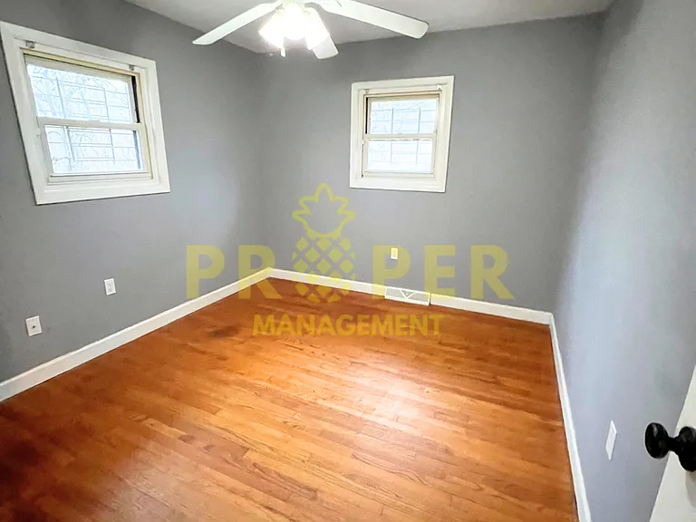 5107 Genesee Ave — Photo 11