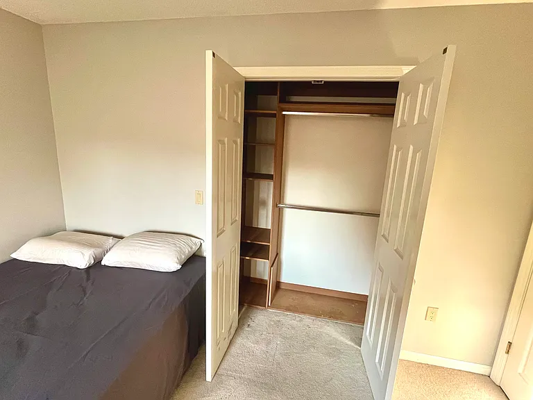 135 Courtyard Ln #135 — Photo 7