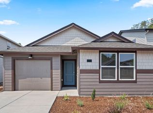 2835 Bear Cub Dr #13, Medford, OR 97501