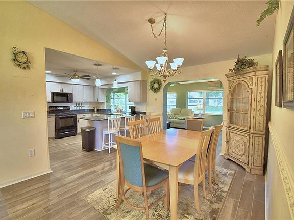 4th image of 4415 Bunker Dr