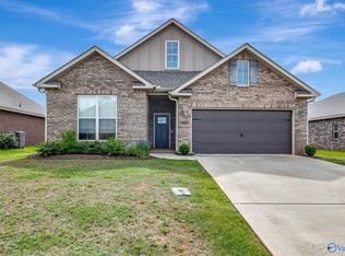 16883 Carriage Station Dr, Harvest, AL 35749