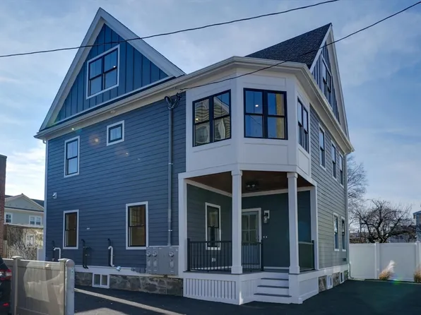 7 Melville Ter #2, Watertown, MA 02472