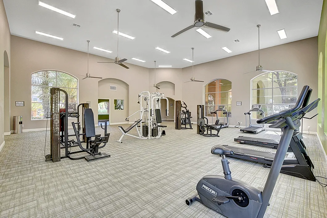 Spanish Wells Apartments — Photo 3