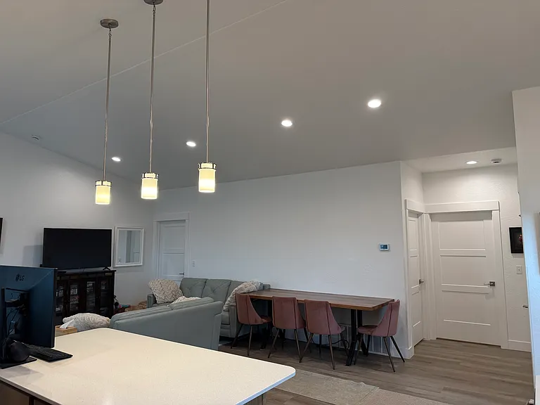 502 Pheasant Ln — Photo 13