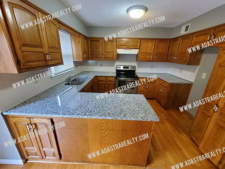 14801 W 123rd Ter — Photo 22