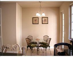 Eat-in Kitchen