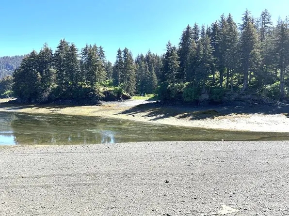 330 B St #1-4, Seldovia, AK 99663