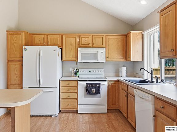 5th image of 17665 K St
