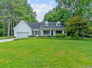 370 Douglas Rd NW, Huntsville, AL 35806