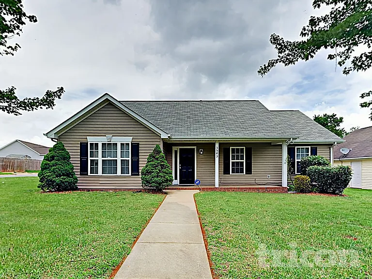 3543 Arvin Dr — Photo 1