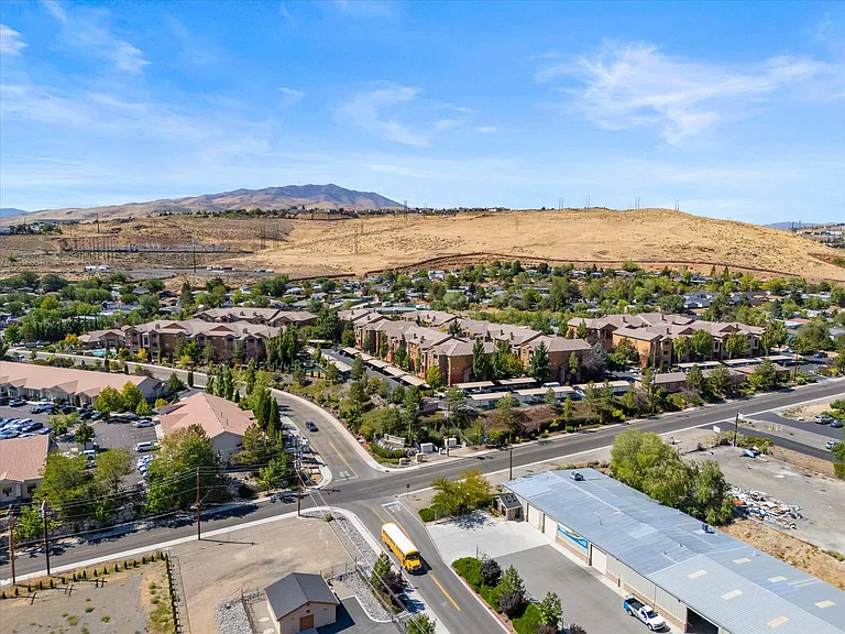 The View Apartments — Photo 122