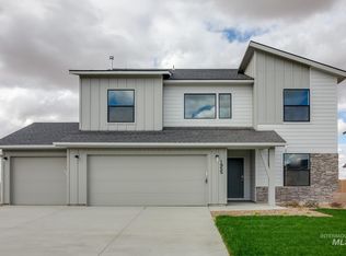 1955 SW Besra Dr, Mountain Home, ID 83647