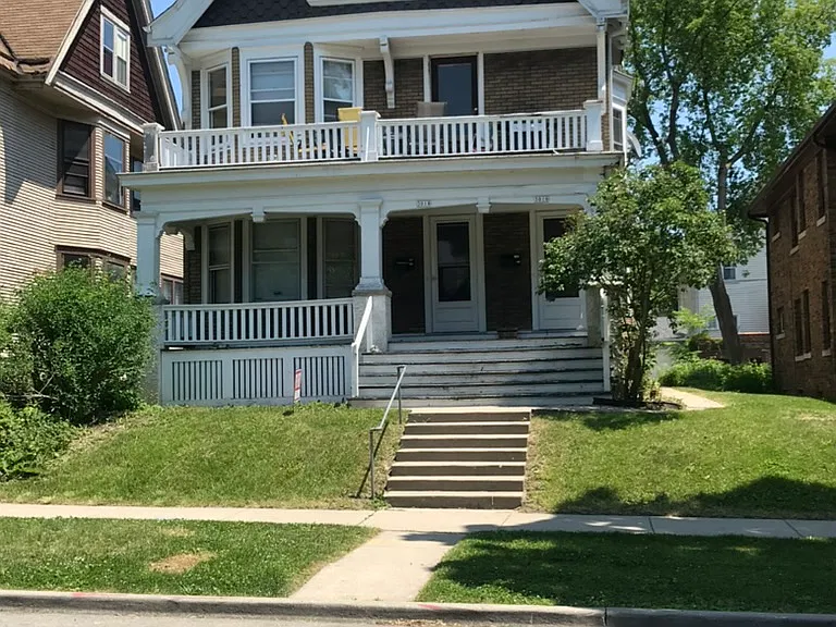 3018 N Cramer St — Photo 1