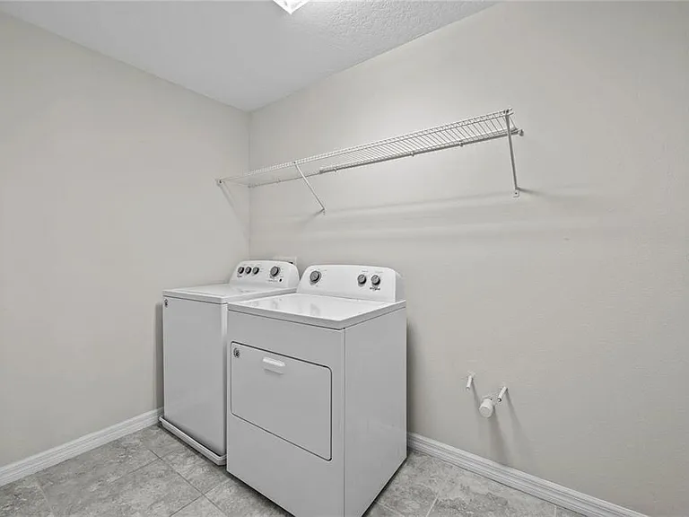 8061 Glenlloyd Ave — Photo 25