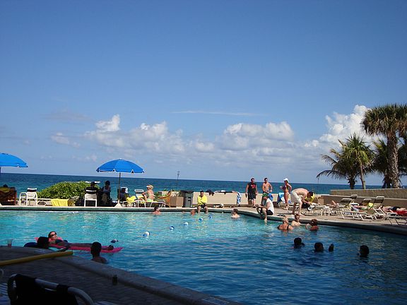 4th image of 4040 Galt Ocean Dr #1101