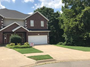 4249 N Wyndham Ct, Fayetteville, AR 72703